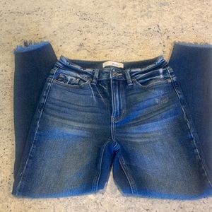KanCan Womans Jeans Sz 7/27. Estilo style. Cotton/polyester/spandex. Medium wash